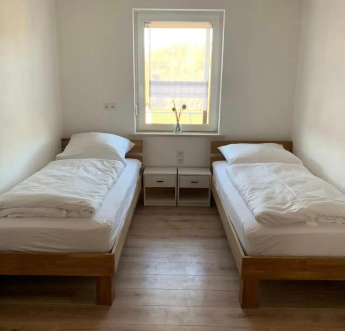Monteur- Und Ferienwohnung 1 - Haus Weitblick Schonungen